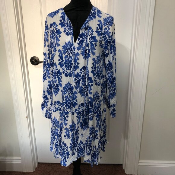 Band Of The Free White & Blue Floral Long Sleeve Dress Womens Size Medium NWT - Picture 2 of 9